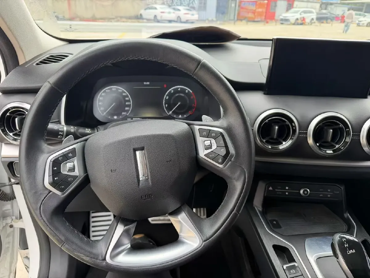 2018 WEY VV6 2.0T 197HP L4 7DCT,autocango,china used car exporter,china ev exporter,chinese used car exporter,chinese used ev exporter