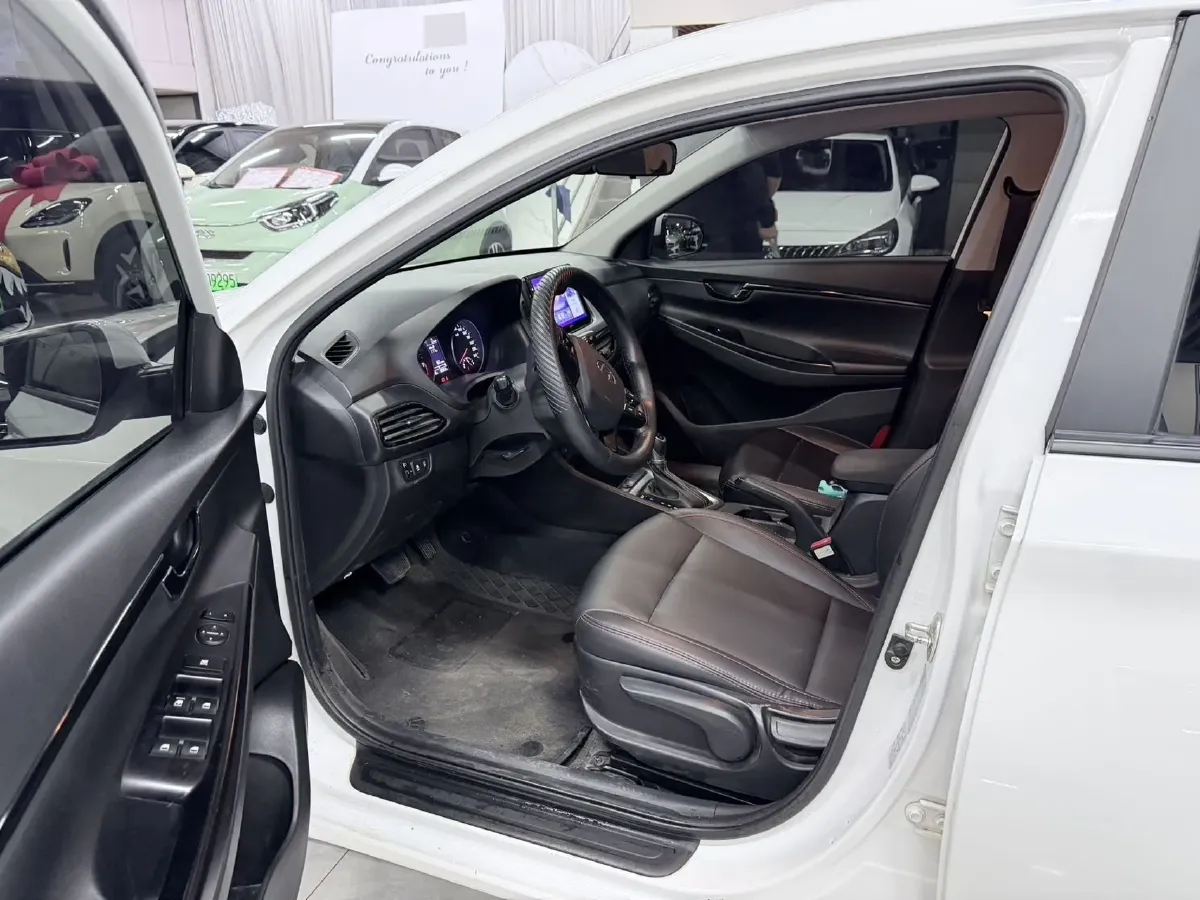 2020 Hyundai Celesta 1.6L 123HP L4 6AT,autocango,china used car exporter,china ev exporter,chinese used car exporter,chinese used ev exporter