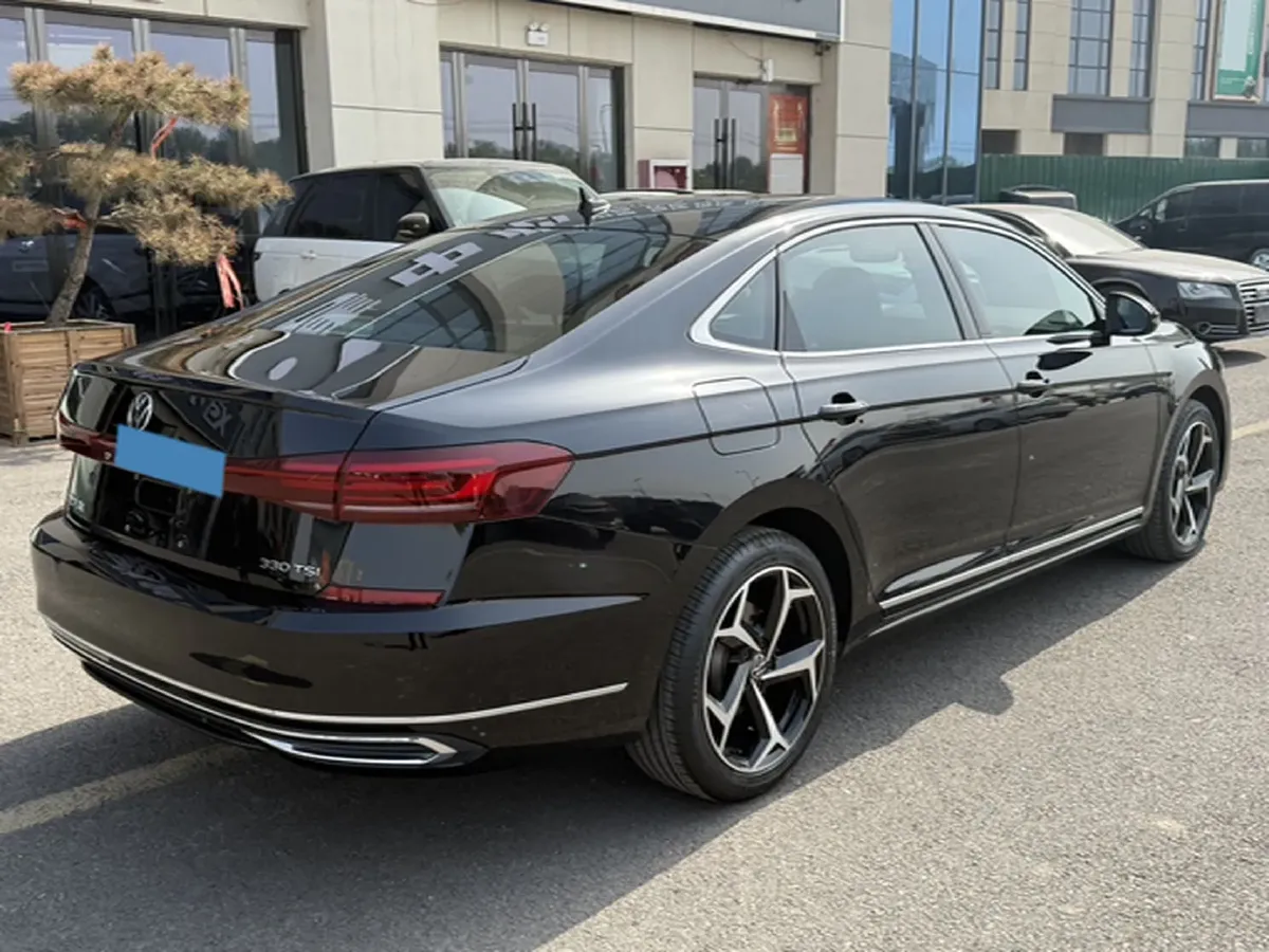 2023 Volkswagen Passat 2.0T 186HP L4 7DCT,autocango,china used car exporter,china ev exporter,chinese used car exporter,chinese used ev exporter