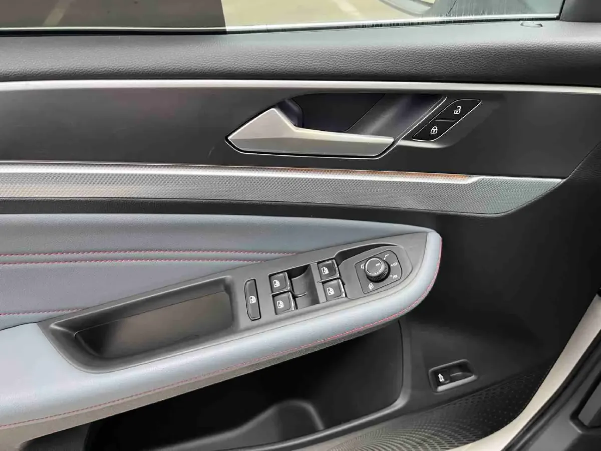 2023 Volkswagen Lamando 1.4T 150HP L4 7DCT,autocango,china used car exporter,china ev exporter,chinese used car exporter,chinese used ev exporter