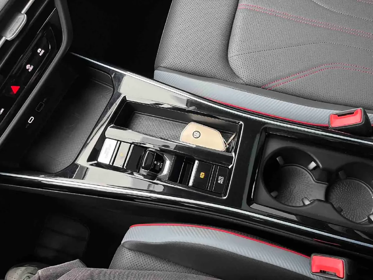 2023 Volkswagen Lamando 1.4T 150HP L4 7DCT,autocango,china used car exporter,china ev exporter,chinese used car exporter,chinese used ev exporter