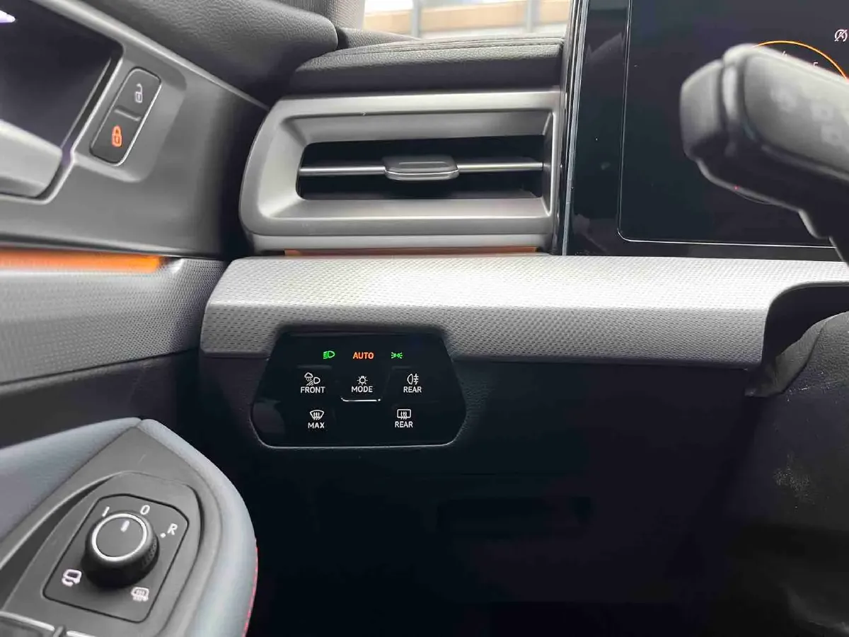 2023 Volkswagen Lamando 1.4T 150HP L4 7DCT,autocango,china used car exporter,china ev exporter,chinese used car exporter,chinese used ev exporter