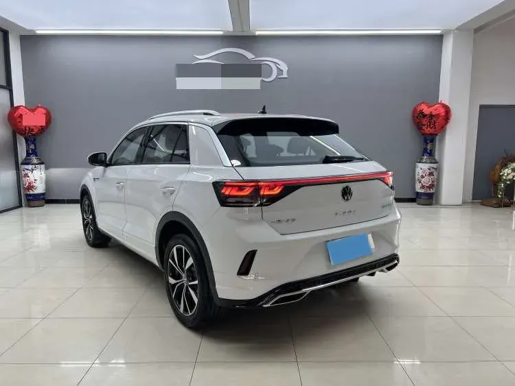 2023 Volkswagen T-Roc 1.5T 160HP L4 7DCT,autocango,china used car exporter,china ev exporter,chinese used car exporter,chinese used ev exporter