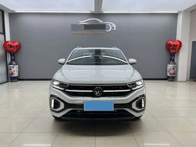 2023 Volkswagen T-Roc 1.5T 160HP L4 7DCT,autocango,china used car exporter,china ev exporter,chinese used car exporter,chinese used ev exporter