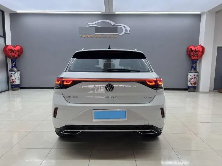 2023 Volkswagen T-Roc 1.5T 160HP L4 7DCT,autocango,china used car exporter,china ev exporter,chinese used car exporter,chinese used ev exporter