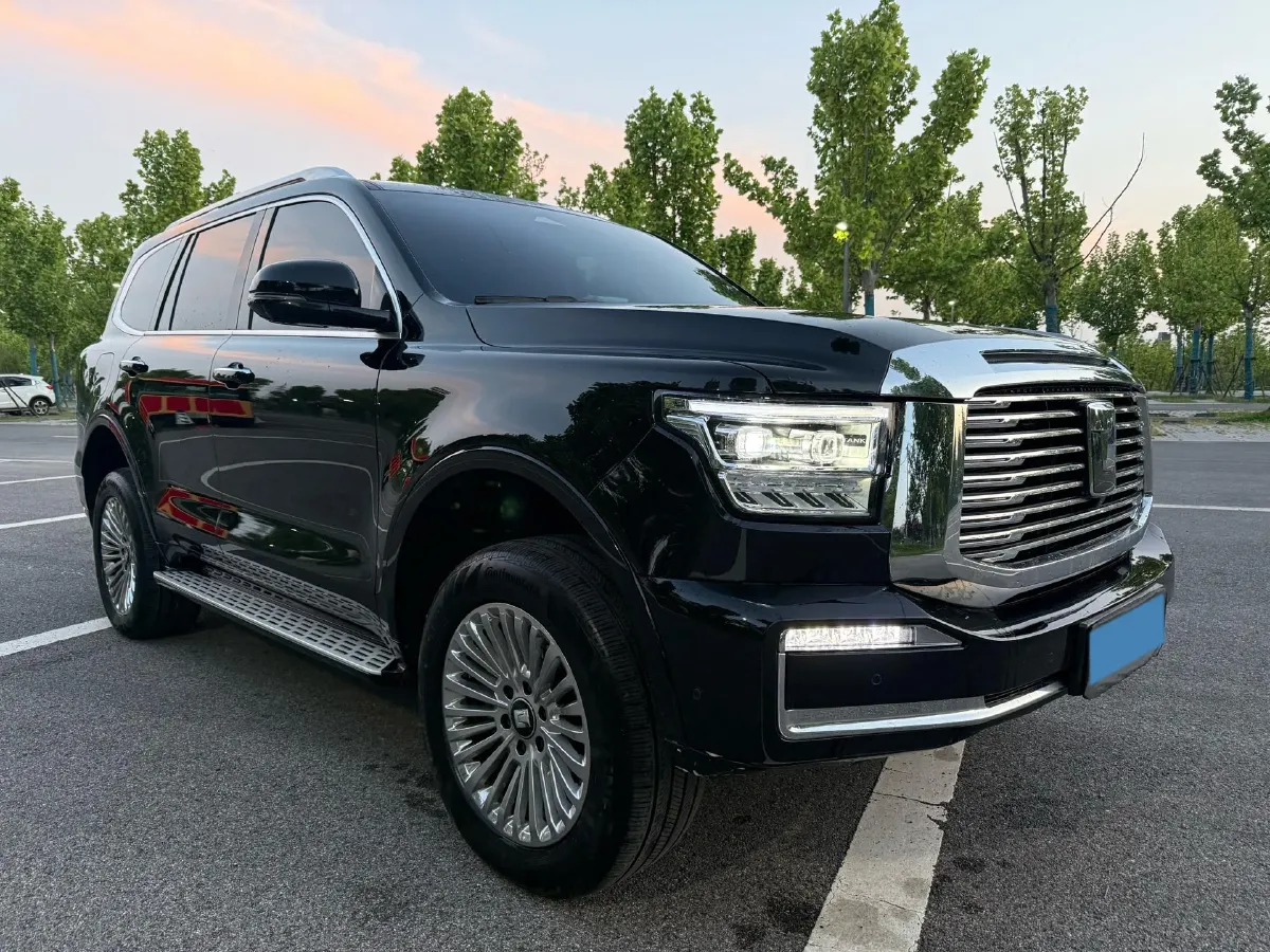 2025 Tank 500 2.0T 252HP L4 3DHT PHEV 59.05KWH,autocango,china used car exporter,china ev exporter,chinese used car exporter,chinese used ev exporter