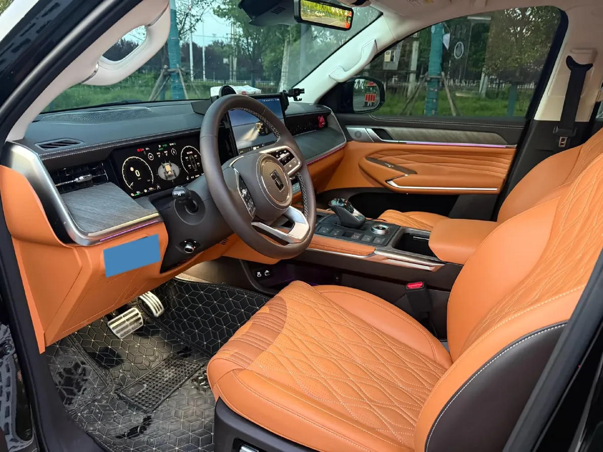 2025 Tank 500 2.0T 252HP L4 3DHT PHEV 59.05KWH,autocango,china used car exporter,china ev exporter,chinese used car exporter,chinese used ev exporter