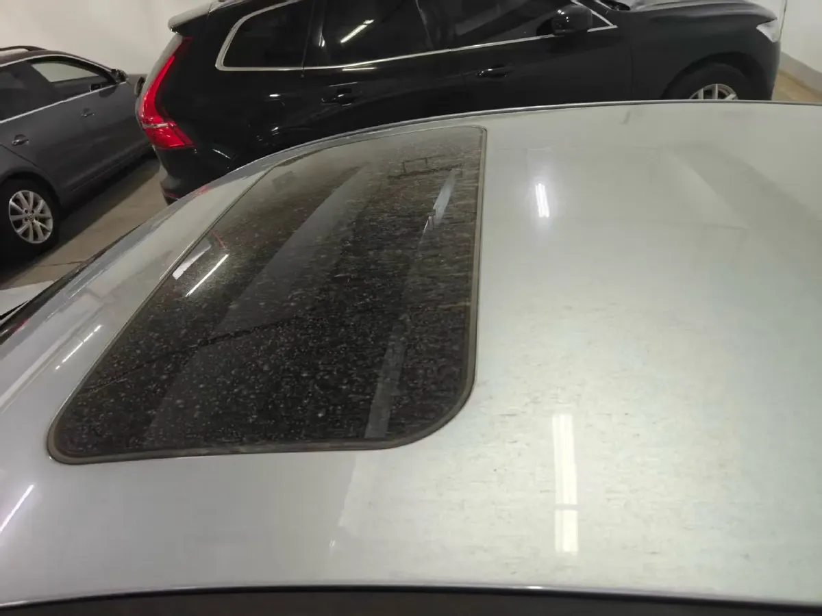 2020 HongQi H5 1.8T 197HP L4 6AT,autocango,china used car exporter,china ev exporter,chinese used car exporter,chinese used ev exporter