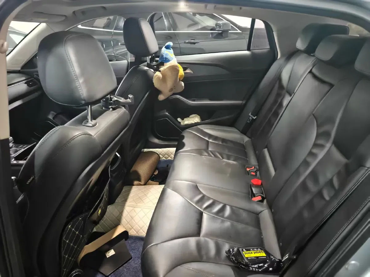 2020 HongQi H5 1.8T 197HP L4 6AT,autocango,china used car exporter,china ev exporter,chinese used car exporter,chinese used ev exporter