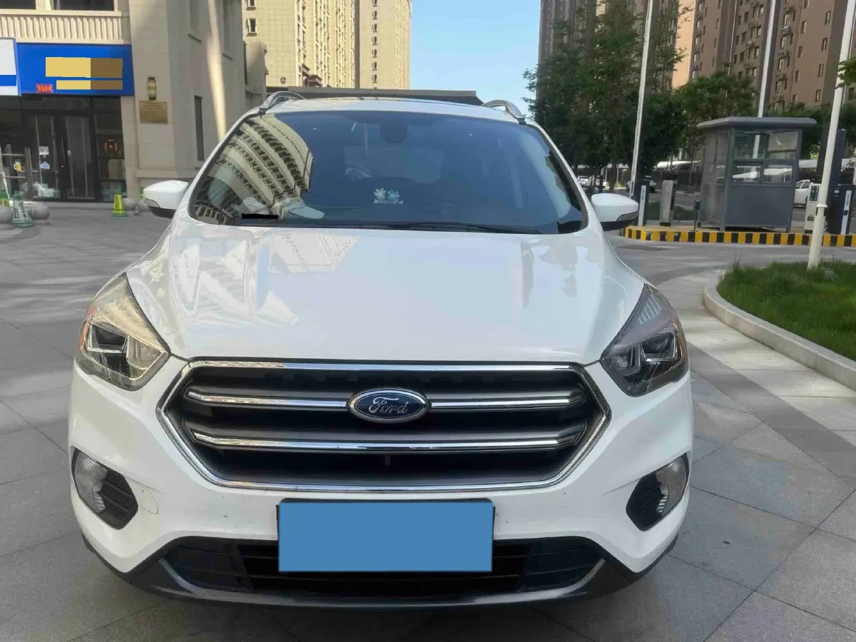2019 Ford Kuga 1.5T 182HP L4 6AT,autocango,china used car exporter,china ev exporter,chinese used car exporter,chinese used ev exporter