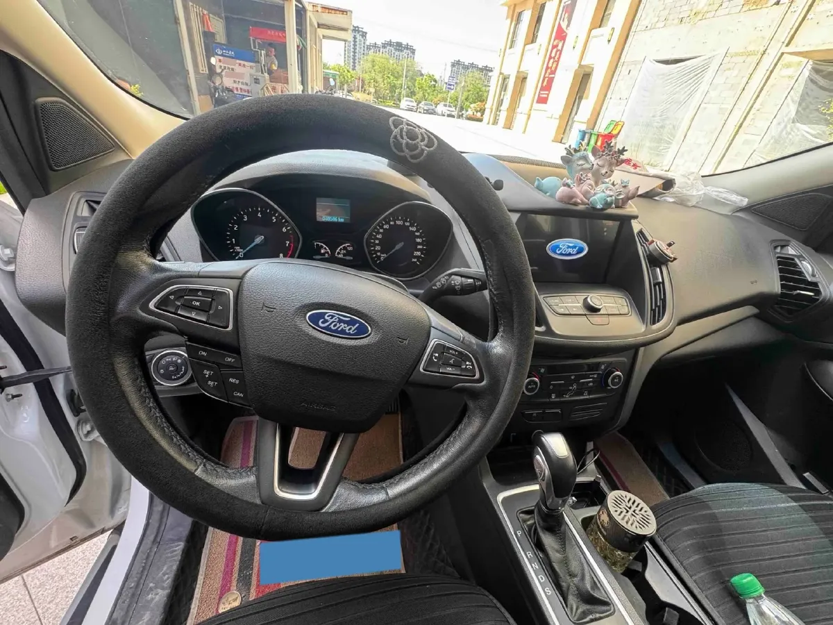 2019 Ford Kuga 1.5T 182HP L4 6AT,autocango,china used car exporter,china ev exporter,chinese used car exporter,chinese used ev exporter