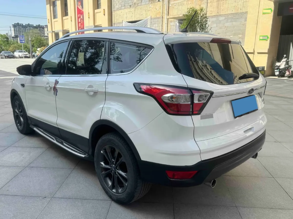 2019 Ford Kuga 1.5T 182HP L4 6AT,autocango,china used car exporter,china ev exporter,chinese used car exporter,chinese used ev exporter