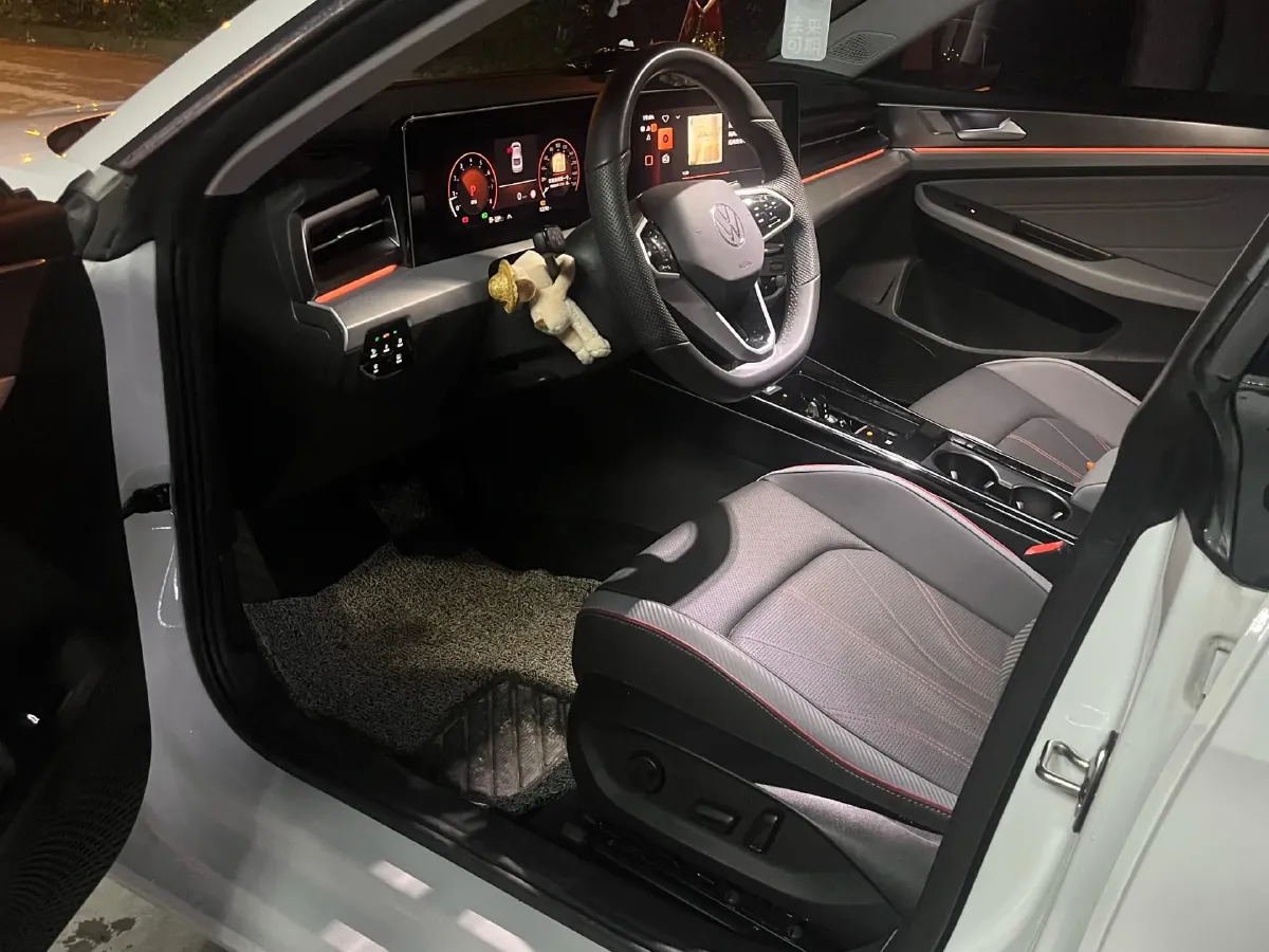 2024 Volkswagen Lamando 1.4T 150HP L4 7DCT,autocango,china used car exporter,china ev exporter,chinese used car exporter,chinese used ev exporter