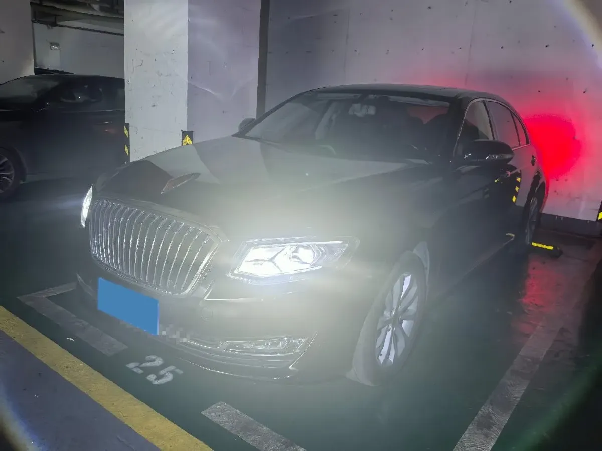 2017 HongQi H7 2.0T 204HP L4 6AT,autocango,china used car exporter,china ev exporter,chinese used car exporter,chinese used ev exporter