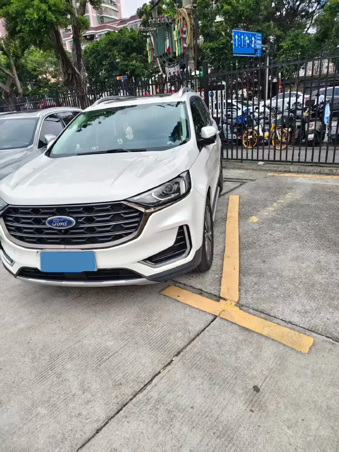 2018 Toyota Camry 2.5L 178HP L4 E-CVT Hybrid,autocango,china used car exporter,china ev exporter,chinese used car exporter,chinese used ev exporter