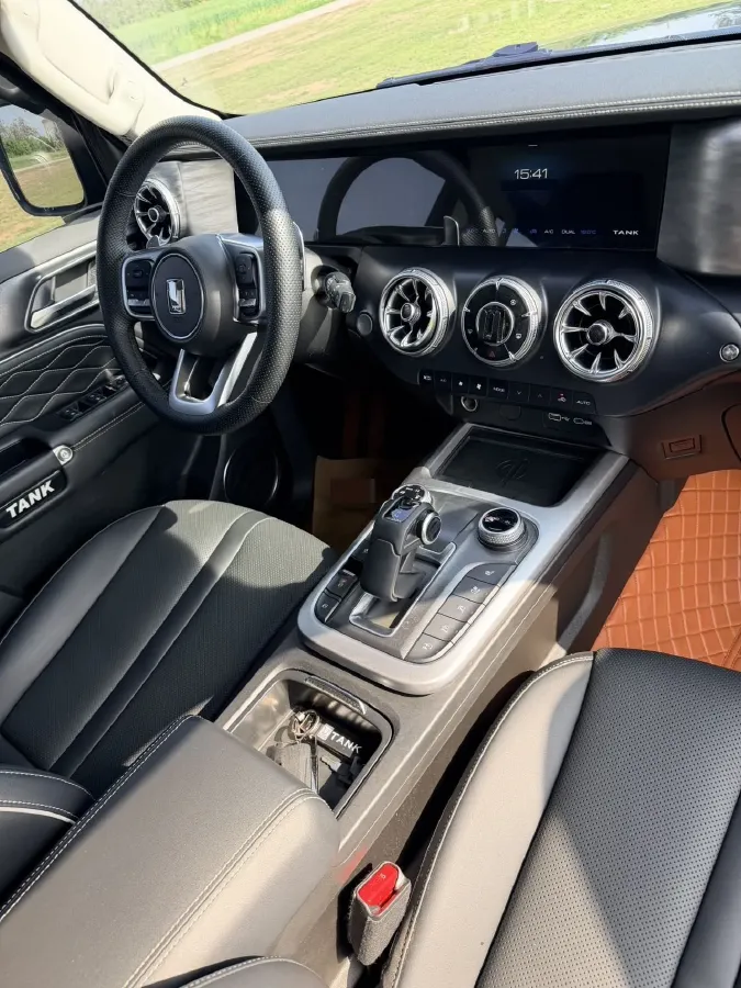 2023 Tank 300 2.0T 227HP L4 8AT,autocango,china used car exporter,china ev exporter,chinese used car exporter,chinese used ev exporter