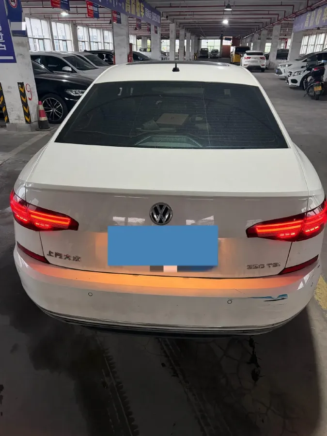 2019 Skoda Kodiak 2.0T 186HP L4 7DCT,autocango,china used car exporter,china ev exporter,chinese used car exporter,chinese used ev exporter