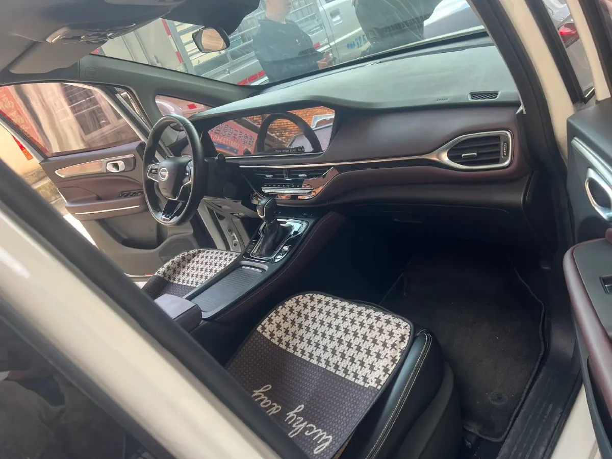 2021 GAC Trumpchi M6 1.5T 169HP L4 7DCT,autocango,china used car exporter,china ev exporter,chinese used car exporter,chinese used ev exporter