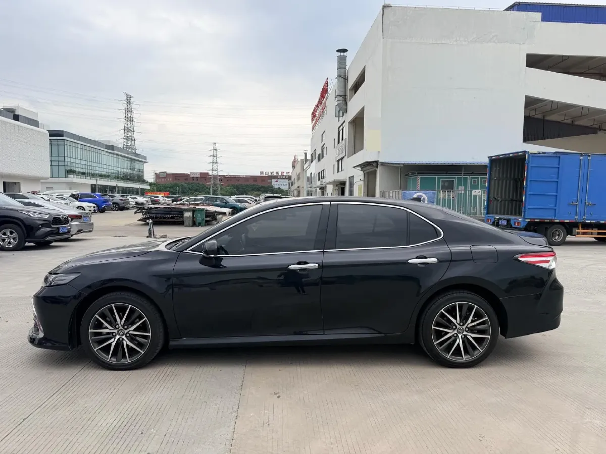2021 Toyota Camry 2.5L 209HP L4 8AT,autocango,china used car exporter,china ev exporter,chinese used car exporter,chinese used ev exporter