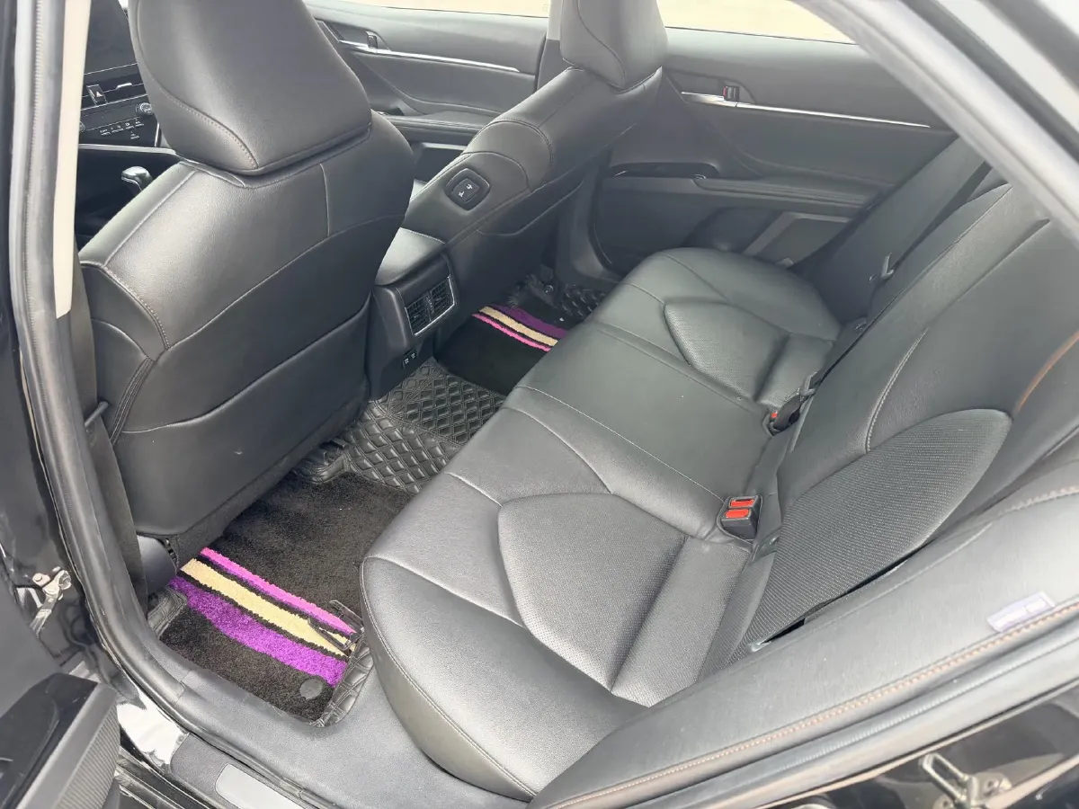 2021 Toyota Camry 2.5L 209HP L4 8AT,autocango,china used car exporter,china ev exporter,chinese used car exporter,chinese used ev exporter