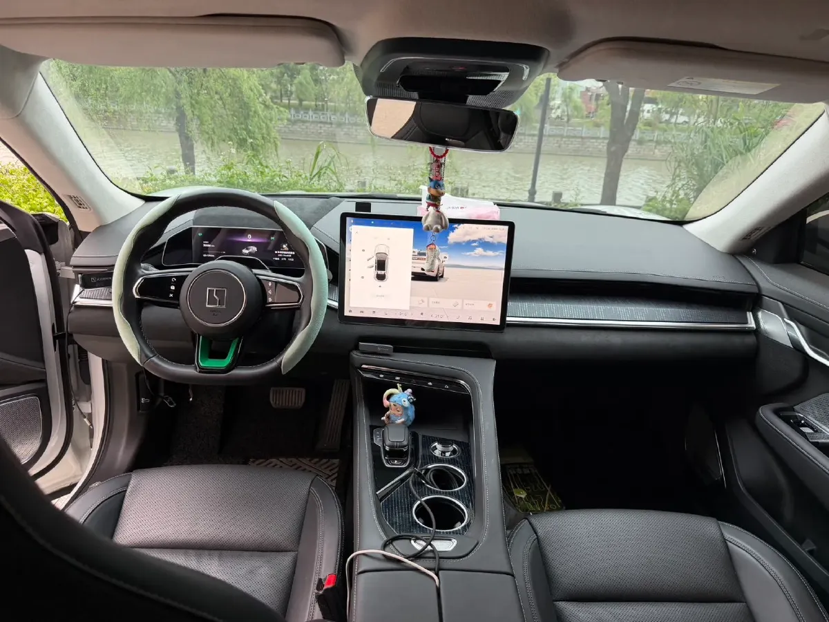 2022 Zeekr 001 BEV 100KWH,autocango,china used car exporter,china ev exporter,chinese used car exporter,chinese used ev exporter