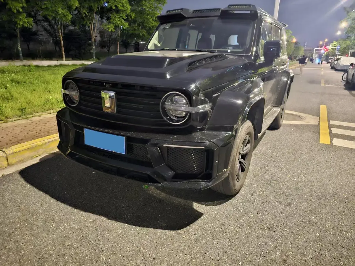 2024 Tank 300 2.0T 227HP L4 8AT,autocango,china used car exporter,china ev exporter,chinese used car exporter,chinese used ev exporter