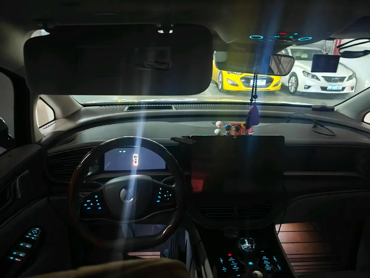 2022 Mercedes-Benz GLC Class 2.0T 197HP L4 9AT,autocango,china used car exporter,china ev exporter,chinese used car exporter,chinese used ev exporter