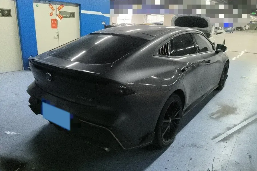 2023 ChangAn UNI-V 1.5T 188HP L4 7DCT,autocango,china used car exporter,china ev exporter,chinese used car exporter,chinese used ev exporter