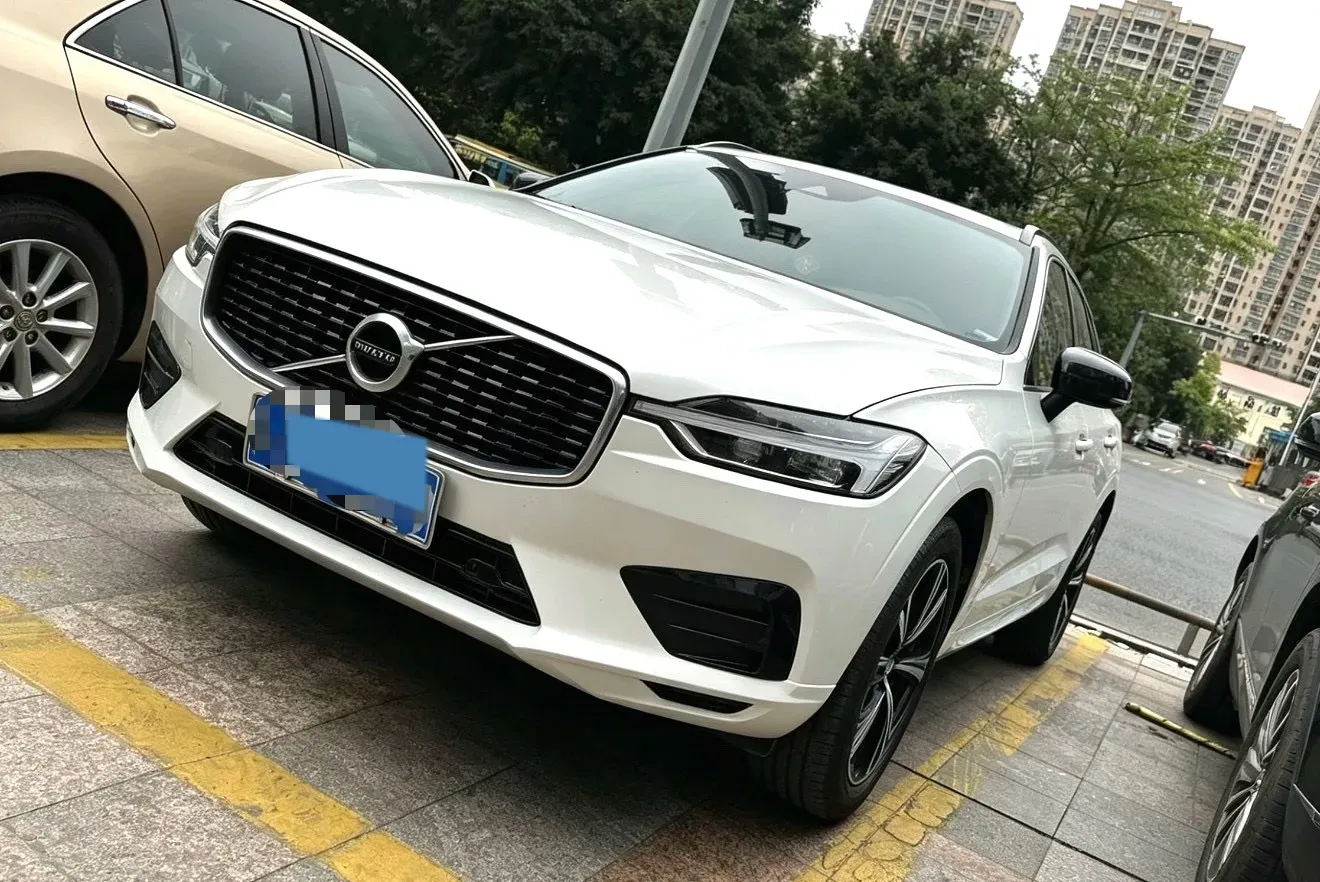 2020 Volvo XC60 2.0T 254HP L4 8AT,autocango,china used car exporter,china ev exporter,chinese used car exporter,chinese used ev exporter