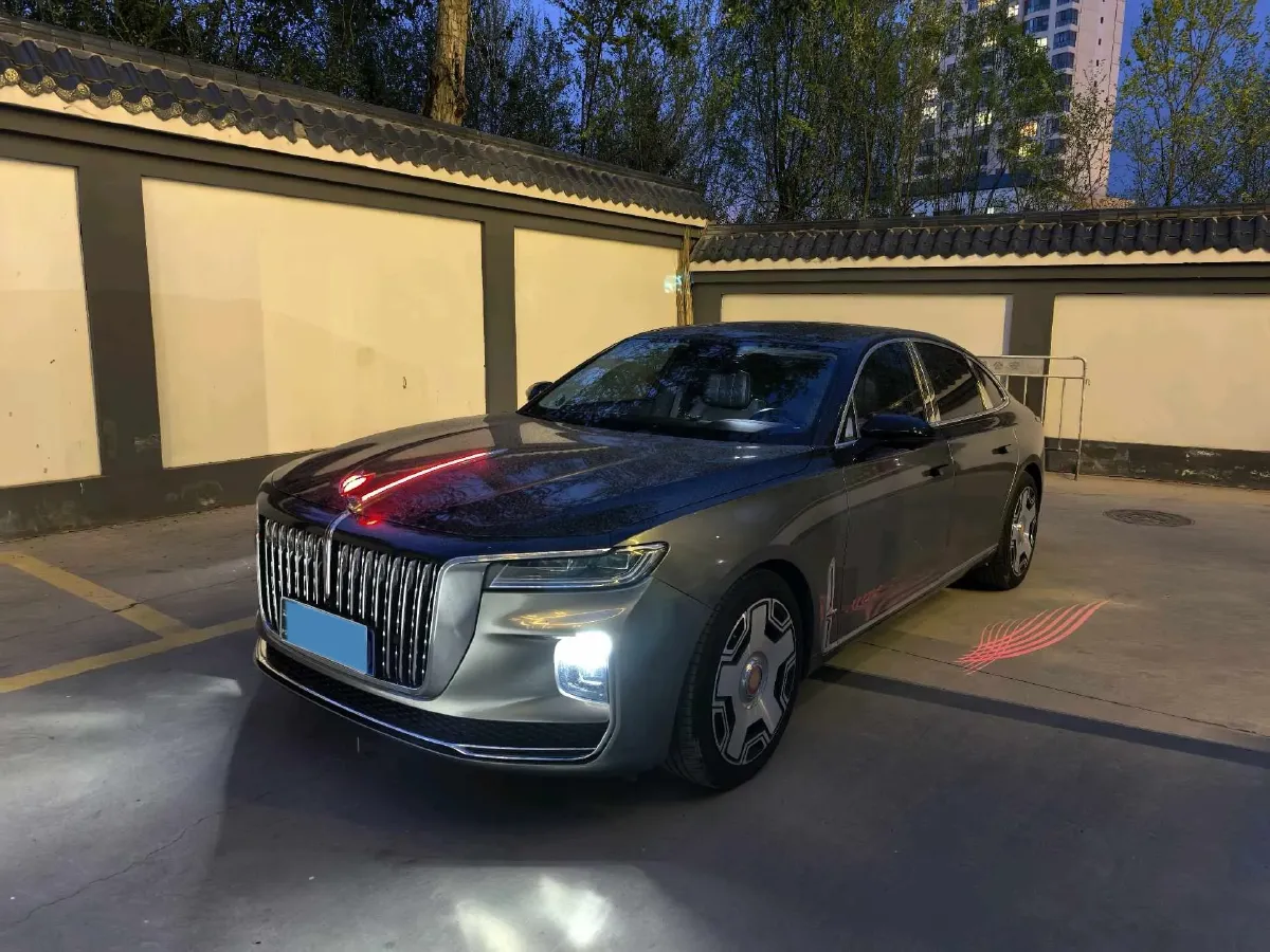 2020 HongQi H9 2.0T 252HP L4 7DCT,autocango,china used car exporter,china ev exporter,chinese used car exporter,chinese used ev exporter