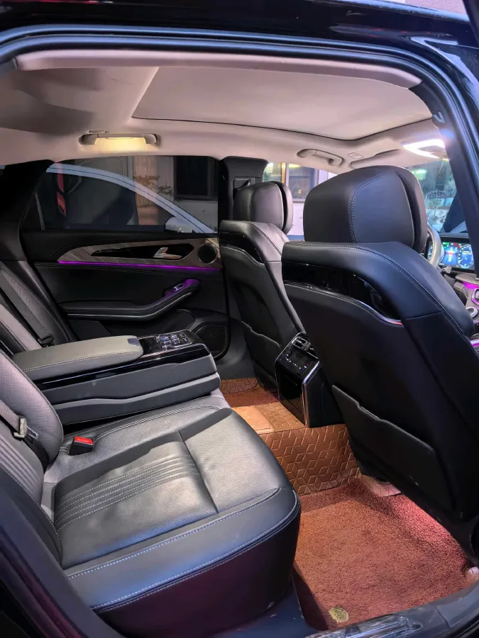 2020 HongQi H9 2.0T 252HP L4 7DCT,autocango,china used car exporter,china ev exporter,chinese used car exporter,chinese used ev exporter