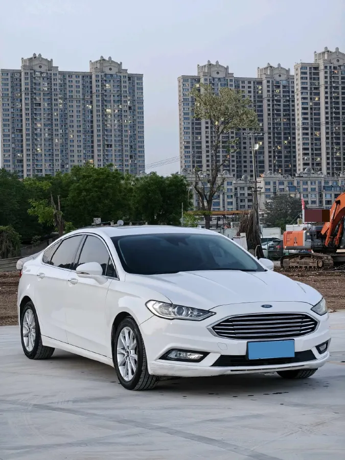 2017 Ford Mondeo 2.0T 204HP L4 6AT,autocango,china used car exporter,china ev exporter,chinese used car exporter,chinese used ev exporter