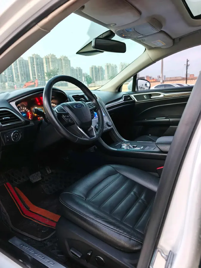 2017 Ford Mondeo 2.0T 204HP L4 6AT,autocango,china used car exporter,china ev exporter,chinese used car exporter,chinese used ev exporter