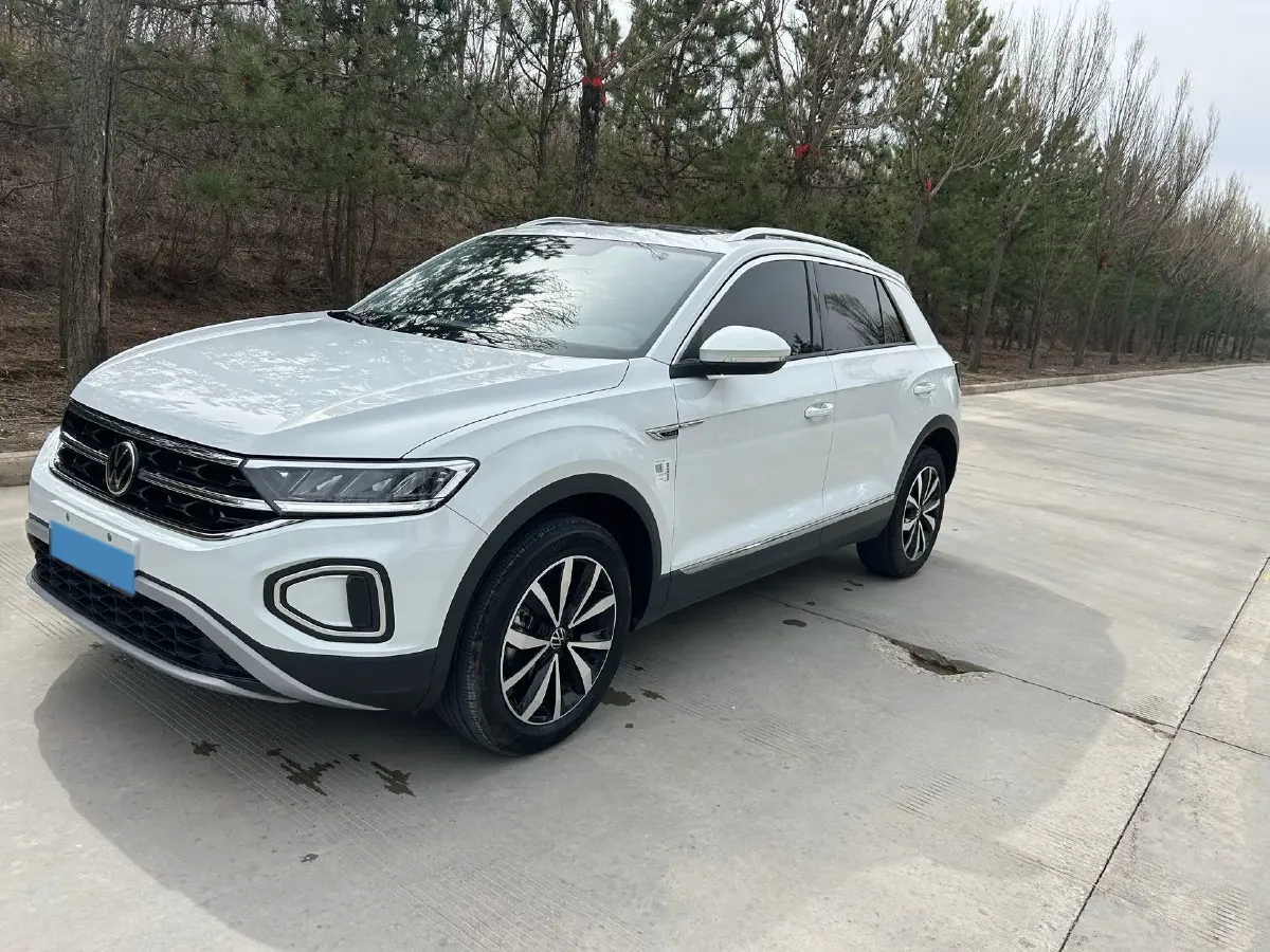 2024 Volkswagen T-Roc 1.4T 150HP L4 7DCT,autocango,china used car exporter,china ev exporter,chinese used car exporter,chinese used ev exporter