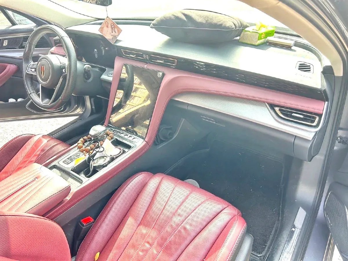 2023 HongQi H5 2.0T 224HP L4 8AT,autocango,china used car exporter,china ev exporter,chinese used car exporter,chinese used ev exporter