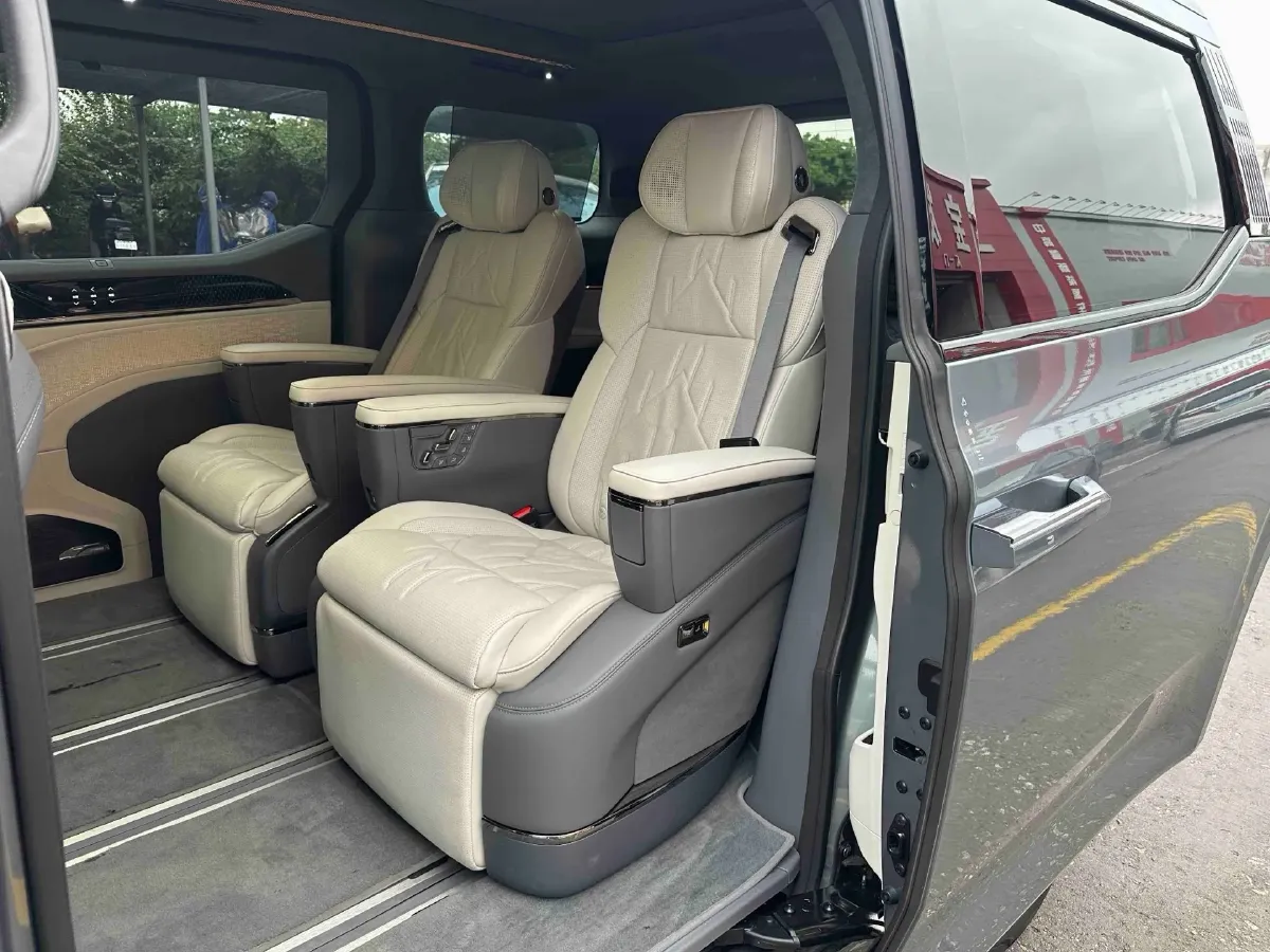 2024 Zeekr 009 BEV 108KWH,autocango,china used car exporter,china ev exporter,chinese used car exporter,chinese used ev exporter