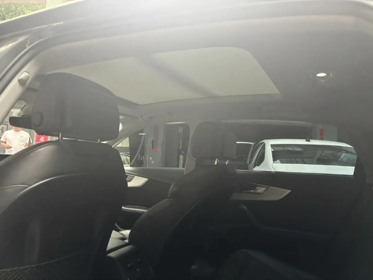 2019 Audi A4L 2.0T 252HP L4 7DCT,autocango,china used car exporter,china ev exporter,chinese used car exporter,chinese used ev exporter