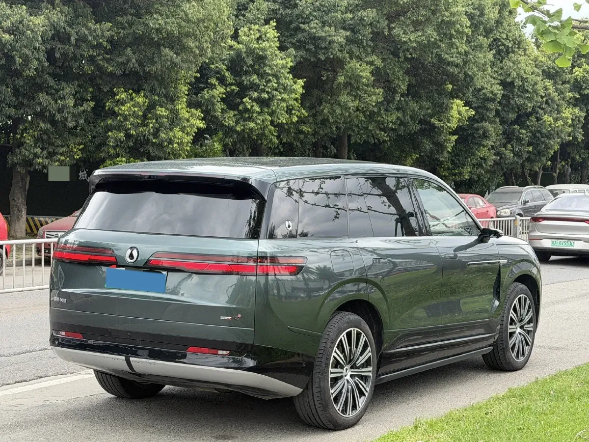 2025 Denza DenzaN9 2.0T 207HP L4 E-CVT PHEV,autocango,china used car exporter,china ev exporter,chinese used car exporter,chinese used ev exporter