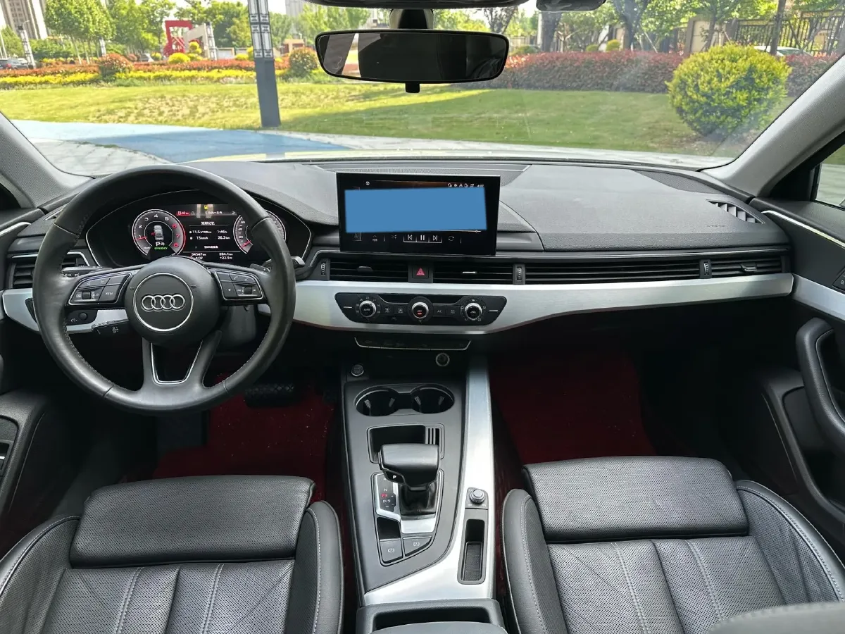 2020 Audi A4L 2.0T 190HP L4 7DCT,autocango,china used car exporter,china ev exporter,chinese used car exporter,chinese used ev exporter
