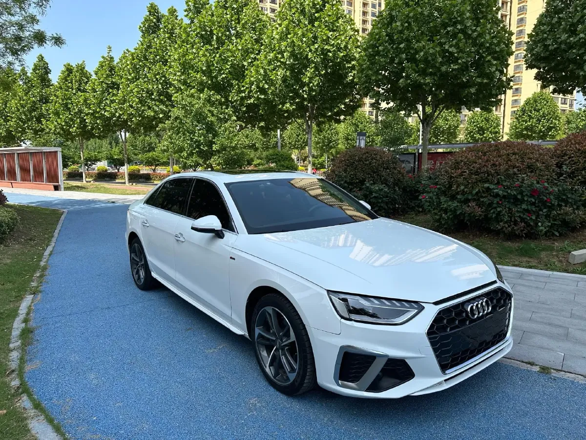 2020 Audi A4L 2.0T 190HP L4 7DCT,autocango,china used car exporter,china ev exporter,chinese used car exporter,chinese used ev exporter