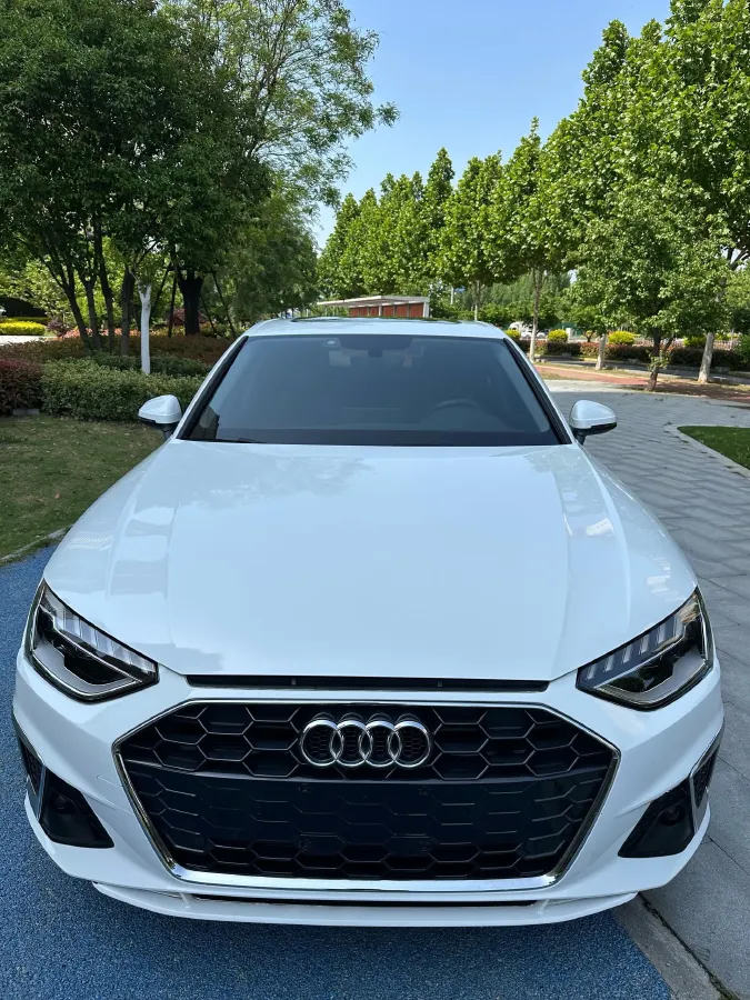 2020 Audi A4L 2.0T 190HP L4 7DCT,autocango,china used car exporter,china ev exporter,chinese used car exporter,chinese used ev exporter