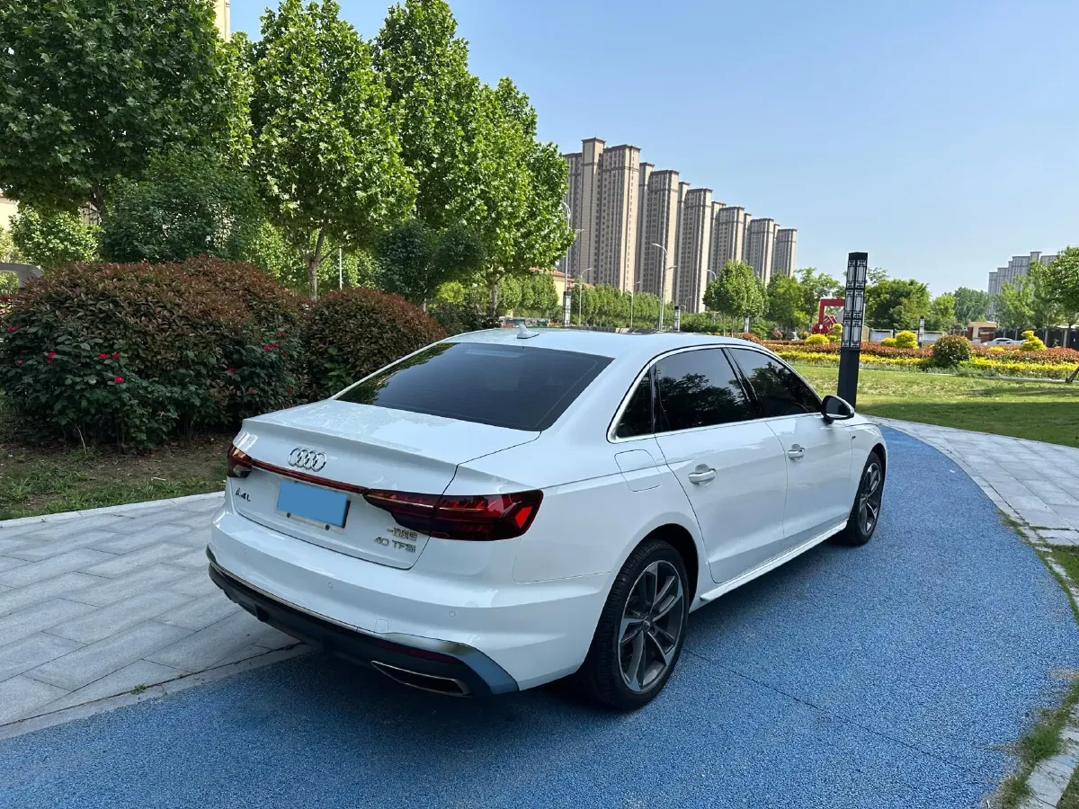 2020 Audi A4L 2.0T 190HP L4 7DCT,autocango,china used car exporter,china ev exporter,chinese used car exporter,chinese used ev exporter