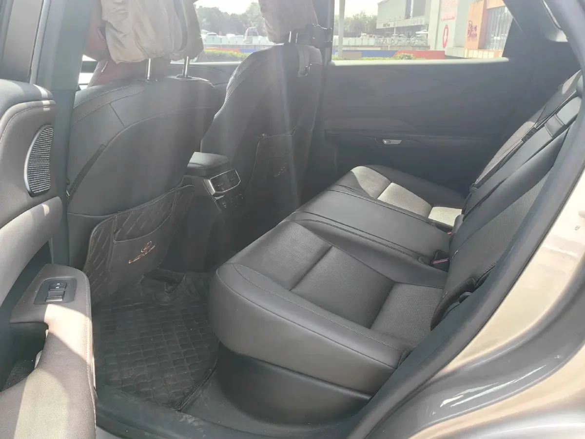 2023 Lexus RX 2.5L 185HP L4 E-CVT PHEV 18.1KWH,autocango,china used car exporter,china ev exporter,chinese used car exporter,chinese used ev exporter