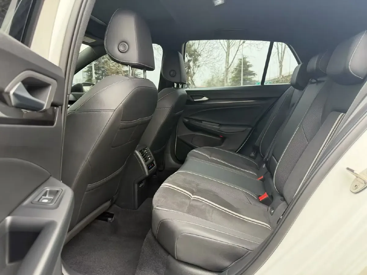 2021 Volkswagen Golf 1.4T 150HP L4 7DCT,autocango,china used car exporter,china ev exporter,chinese used car exporter,chinese used ev exporter