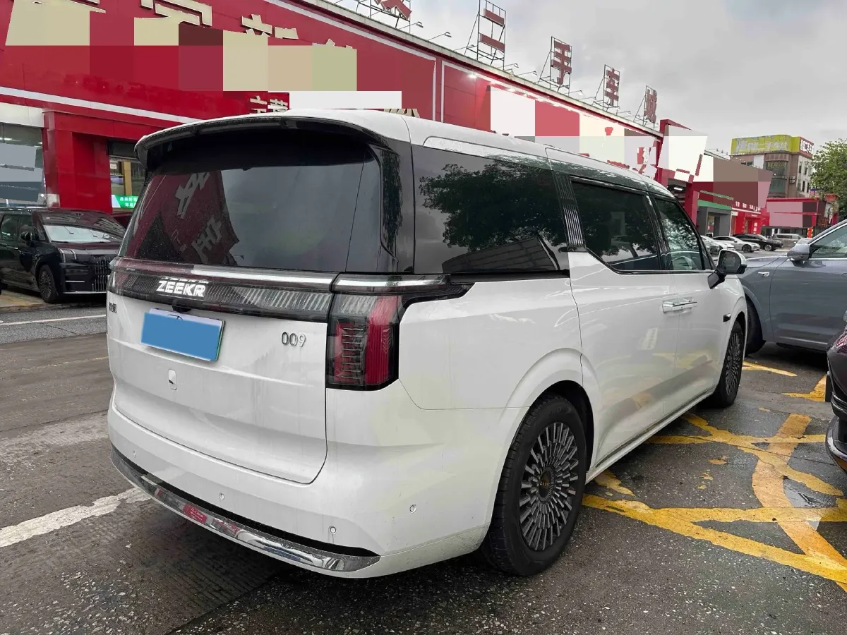 2024 Zeekr 009 BEV 108KWH,autocango,china used car exporter,china ev exporter,chinese used car exporter,chinese used ev exporter