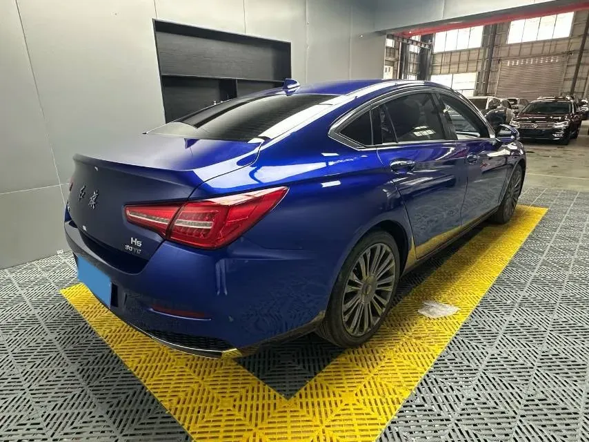 2020 HongQi H5 1.5T 169HP L4 7DCT,autocango,china used car exporter,china ev exporter,chinese used car exporter,chinese used ev exporter