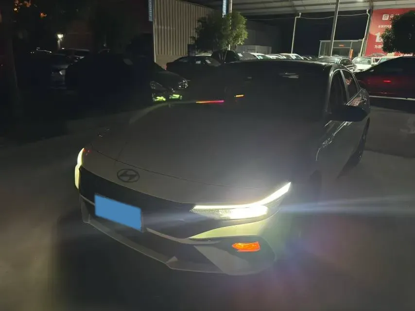 2023 Hyundai Elantra 1.5L 115HP L4 CVT,autocango,china used car exporter,china ev exporter,chinese used car exporter,chinese used ev exporter