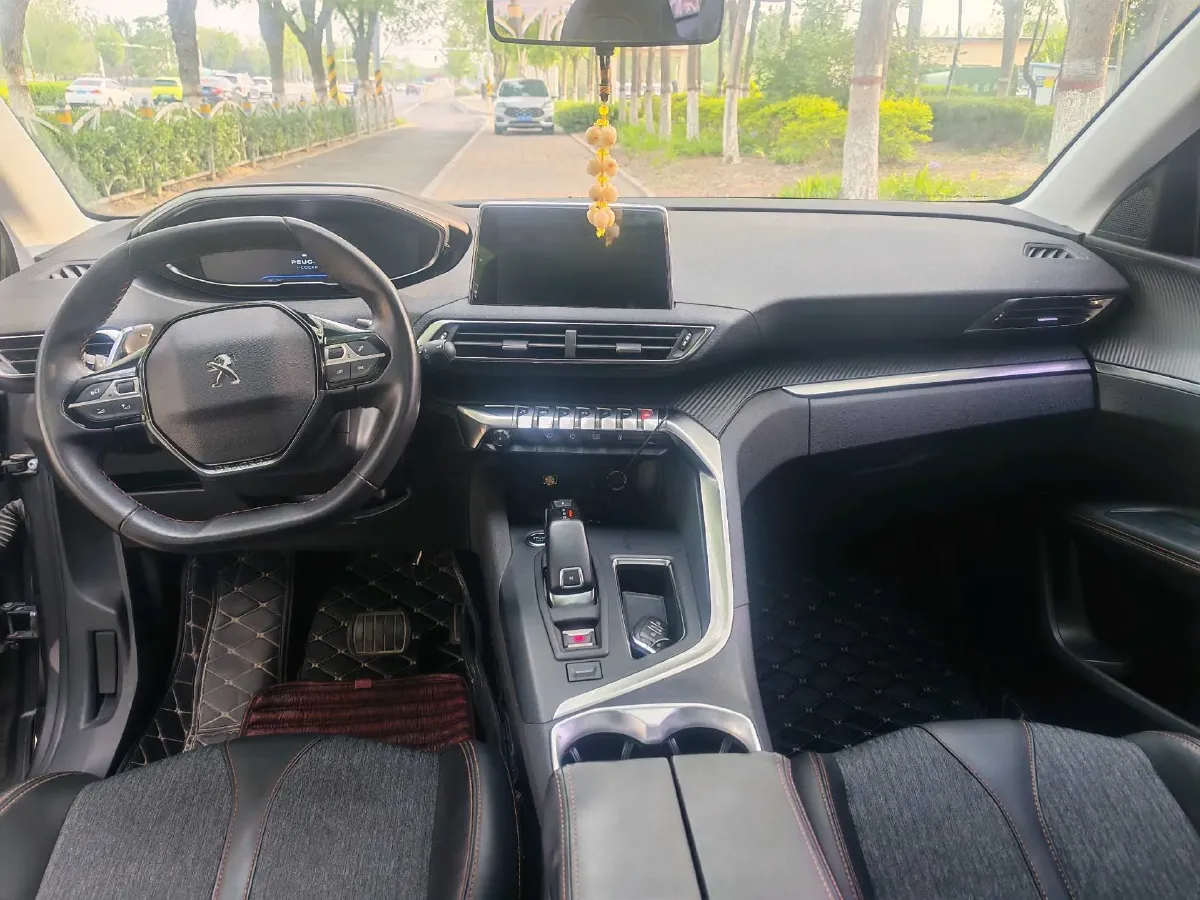 2017 Peugeot 5008 1.6T 167HP L4 6AT,autocango,china used car exporter,china ev exporter,chinese used car exporter,chinese used ev exporter