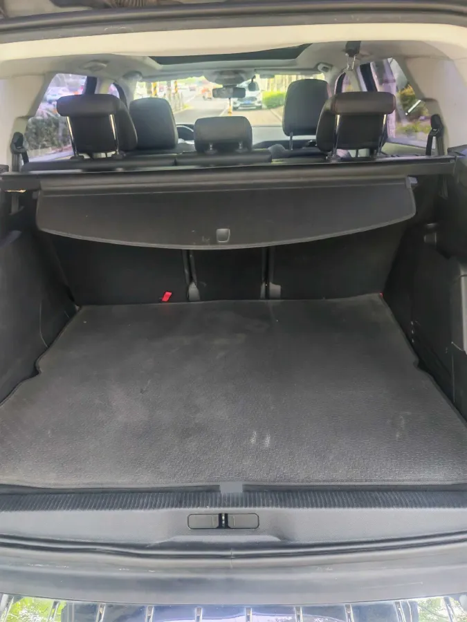 2017 Peugeot 5008 1.6T 167HP L4 6AT,autocango,china used car exporter,china ev exporter,chinese used car exporter,chinese used ev exporter