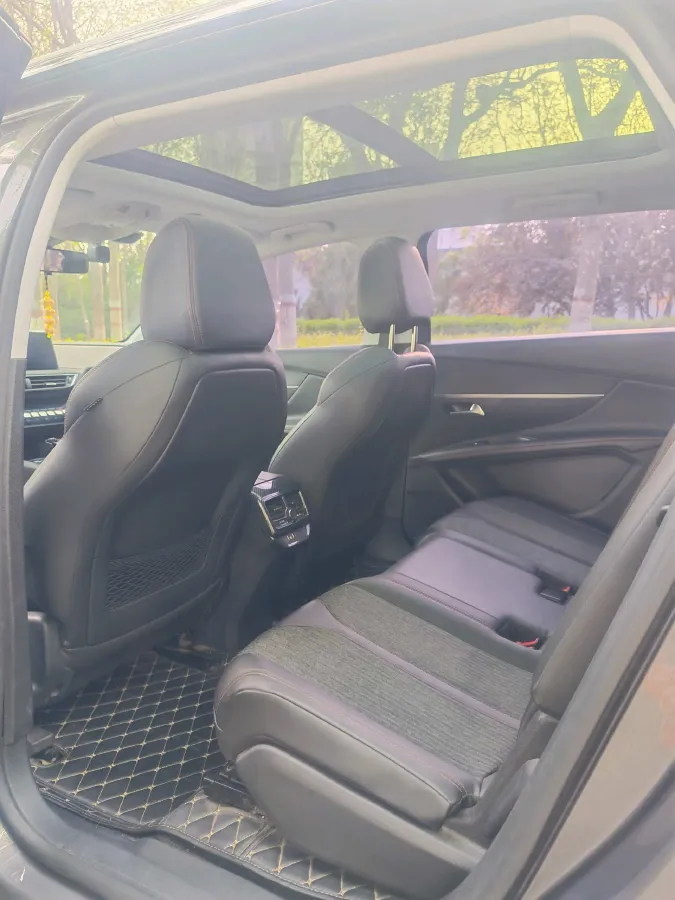 2017 Peugeot 5008 1.6T 167HP L4 6AT,autocango,china used car exporter,china ev exporter,chinese used car exporter,chinese used ev exporter